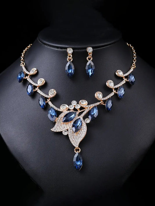 Crystal Necklace and Earring Set, earrings, front view