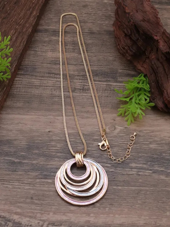 Multi-Circle Pendant Necklace, necklace, detail view