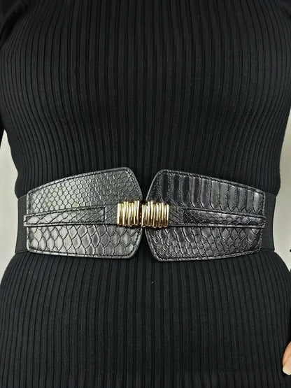 Plus Size Wide Elastic Belt with Metal Clasp in Black, belt, alternate view